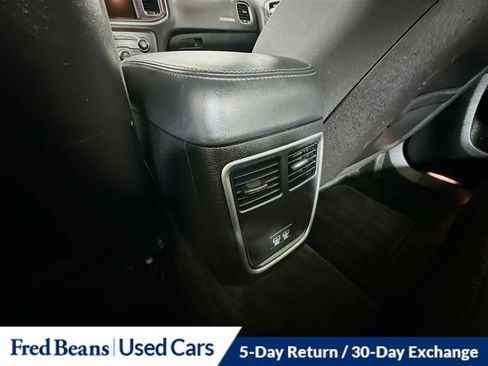 Used 2016 Dodge Charger SXT image 28