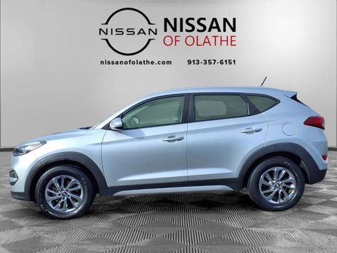 Used 2017 Hyundai Tucson SE image 17