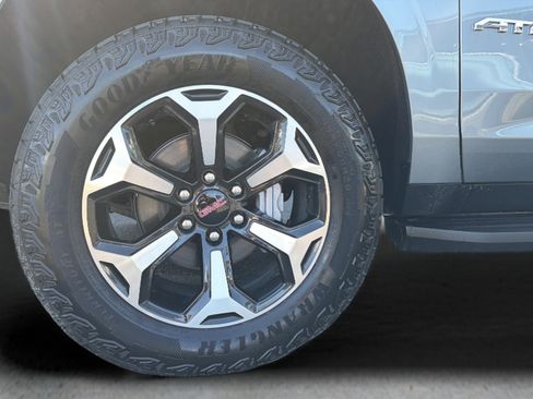 Used 2026 GMC Yukon XL AT4 w/ Premium Trailering Package AWD/4WD image 31
