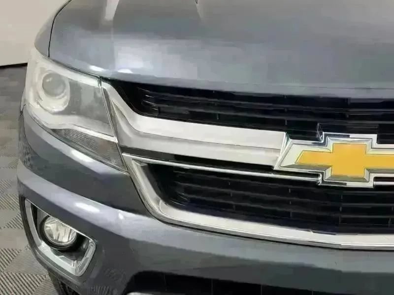 Used 2015 Chevrolet Colorado LT w/ Luxury Package RWD image 4