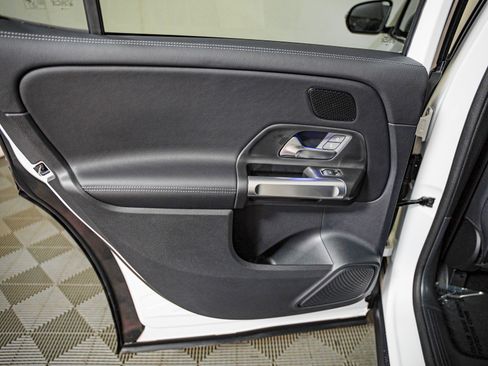 Certified 2026 Mercedes-Benz GLB 250 image 25