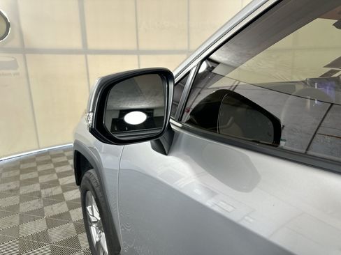 Used 2023 Toyota RAV4 XLE FWD image 10