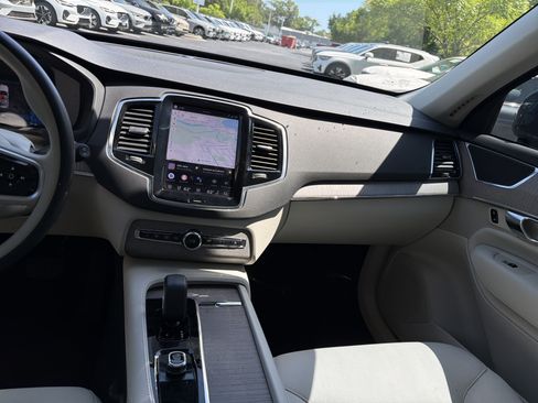 Certified 2023 Volvo XC90 B6 Plus AWD/4WD image 28