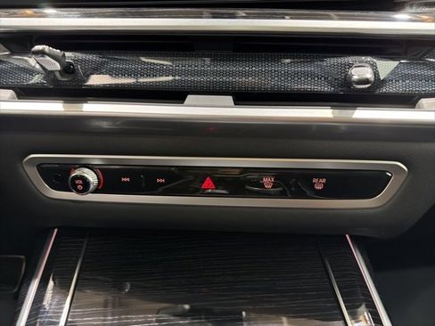 Certified 2023 BMW X7 xDrive40i w/ M Sport Package image 40
