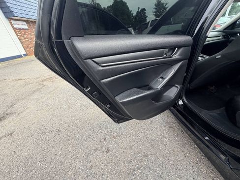 Used 2018 Honda Accord LX image 51