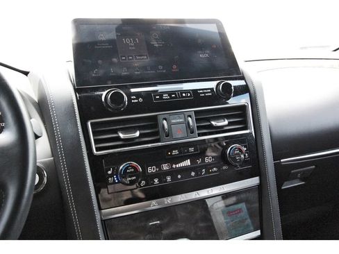 Used 2021 Nissan Armada Platinum w/ Captain's Chairs Package RWD image 29