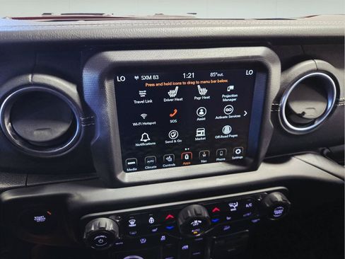 Used 2020 Jeep Wrangler Unlimited Sahara w/ Dual Top Group AWD/4WD image 27