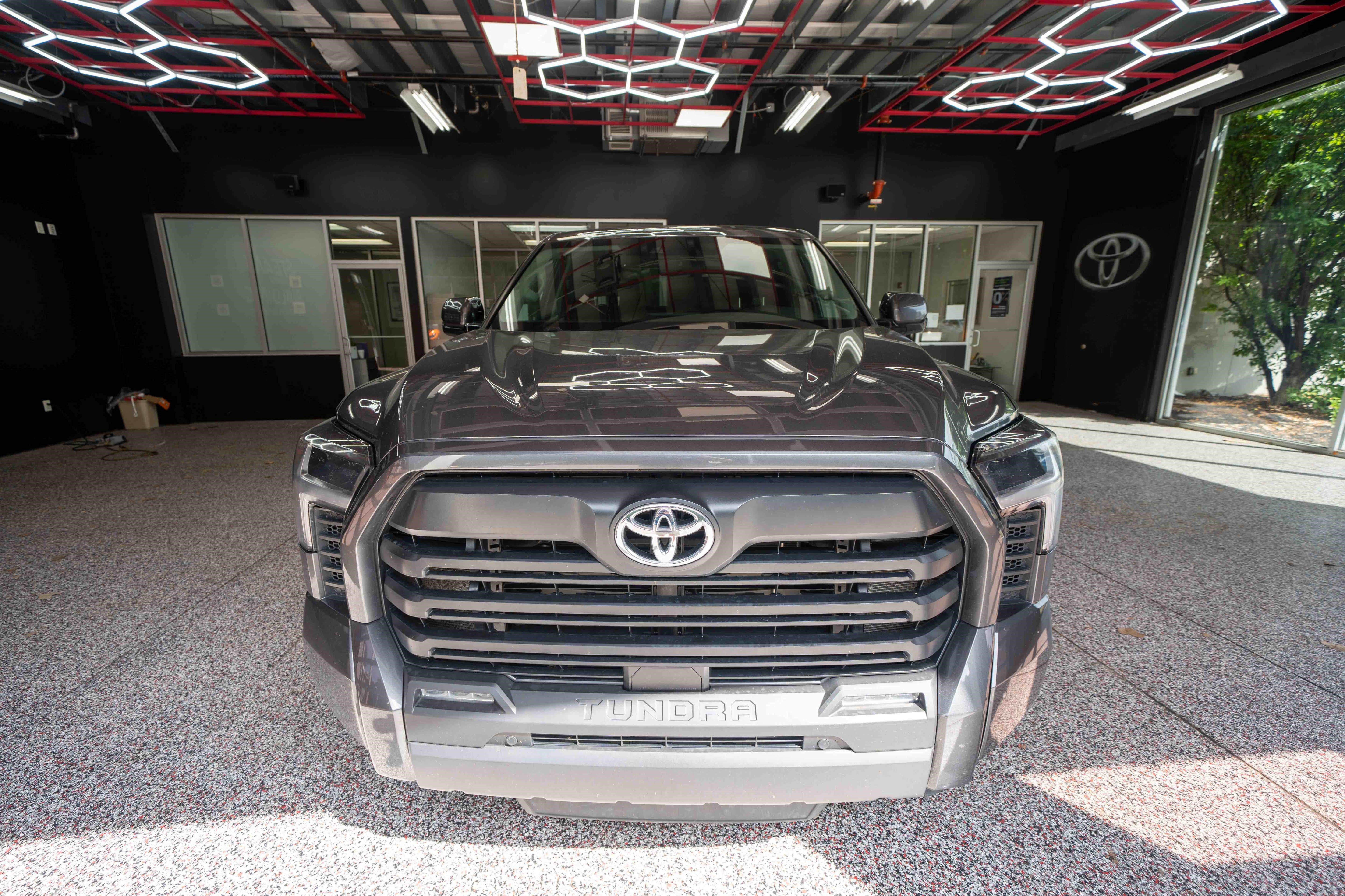 Used 2023 Toyota Tundra SR5 w/ SR5 Convenience Package AWD/4WD image 6