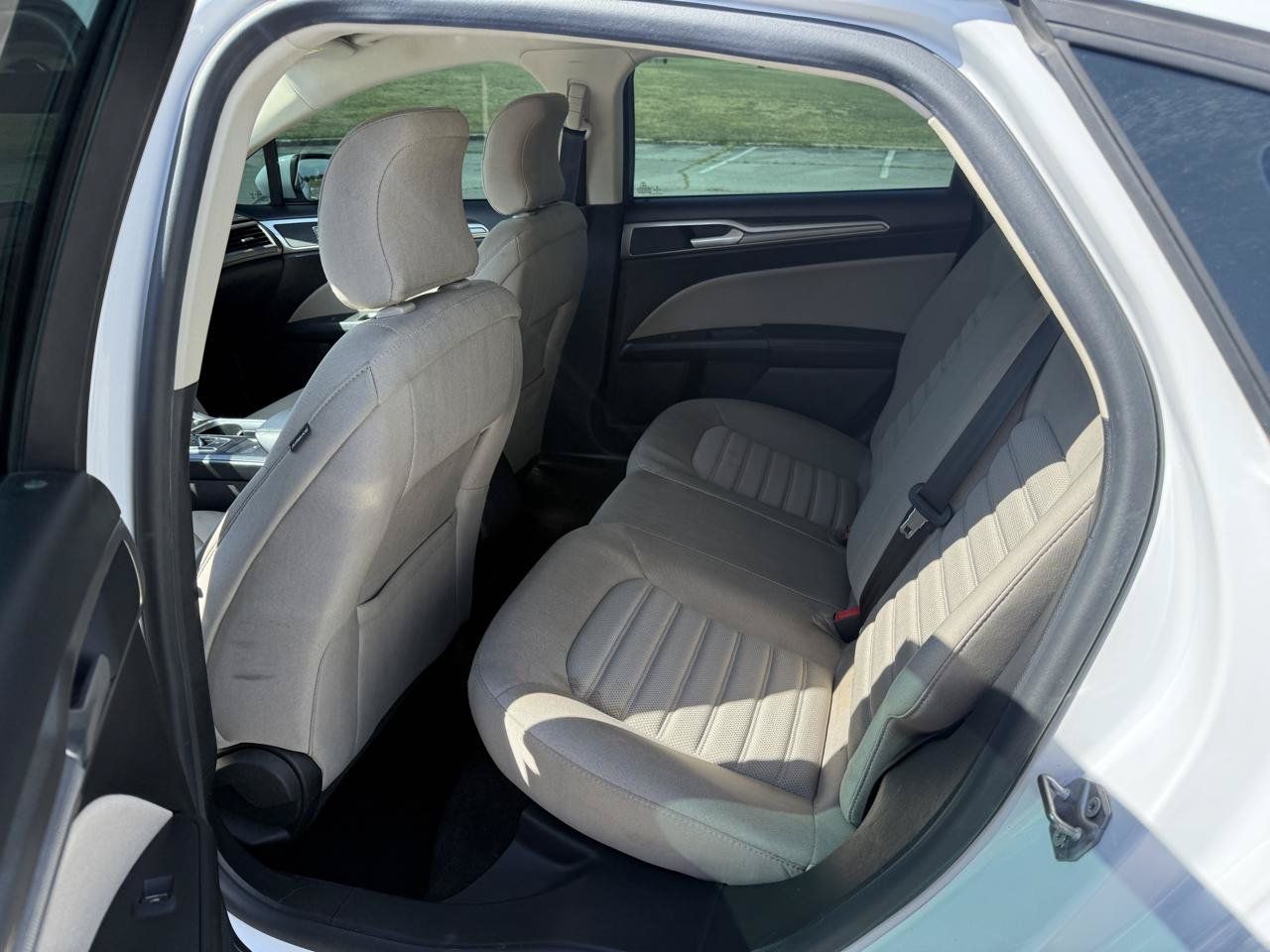 Used 2018 Ford Fusion S FWD image 17