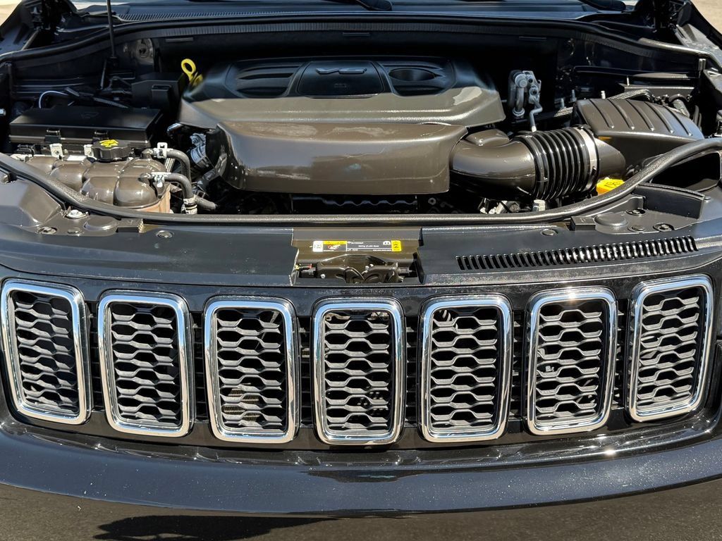 Certified 2022 Jeep Grand Cherokee Laredo E RWD image 26