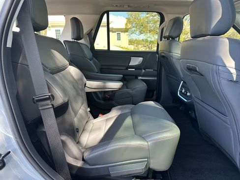 New 2025 Ford Expedition Active image 52