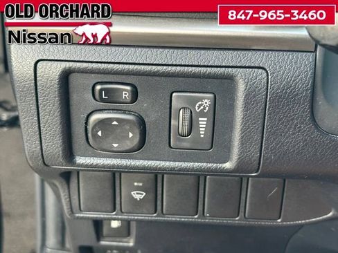 Used 2015 Lexus CT 200h w/ Seat Comfort Package FWD image 19