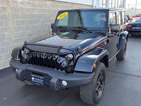 Used 2016 Jeep Wrangler Unlimited Sahara AWD/4WD image 35
