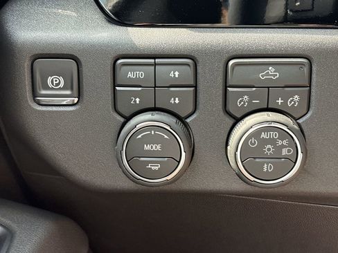 New 2026 Chevrolet Silverado 1500 LT Trail Boss w/ Convenience Package II AWD/4WD image 37