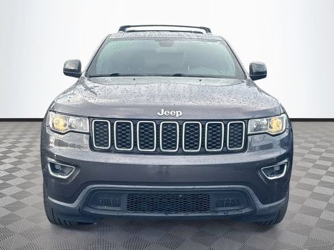 Used 2018 Jeep Grand Cherokee Laredo RWD image 2