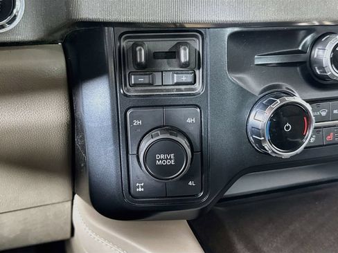 Used 2025 Ford F350 Platinum w/ Platinum Plus Package AWD/4WD image 17