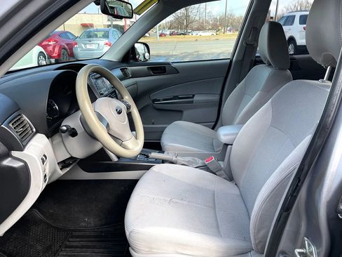 Used 2011 Subaru Forester 2.5X w/ Popular Equipment Group 1A image 9