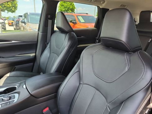 Used 2024 INFINITI QX60 Pure AWD/4WD image 18
