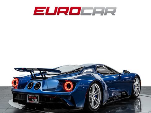 Used 2022 Ford GT RWD image 5