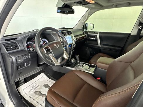 Used 2023 Toyota 4Runner Limited AWD/4WD image 17
