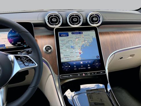 New 2027 Mercedes-Benz GLC 300 4MATIC image 6