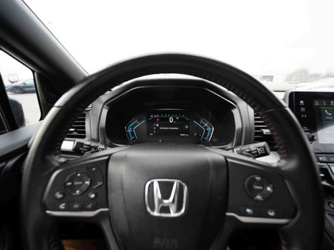 Used 2023 Honda Odyssey Sport image 15