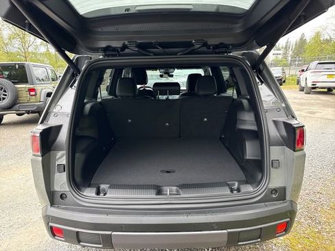 New 2026 Jeep Cherokee Limited AWD/4WD image 12