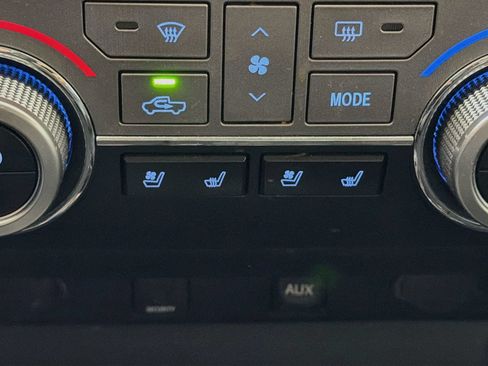 Used 2017 Toyota Tundra Platinum AWD/4WD image 24
