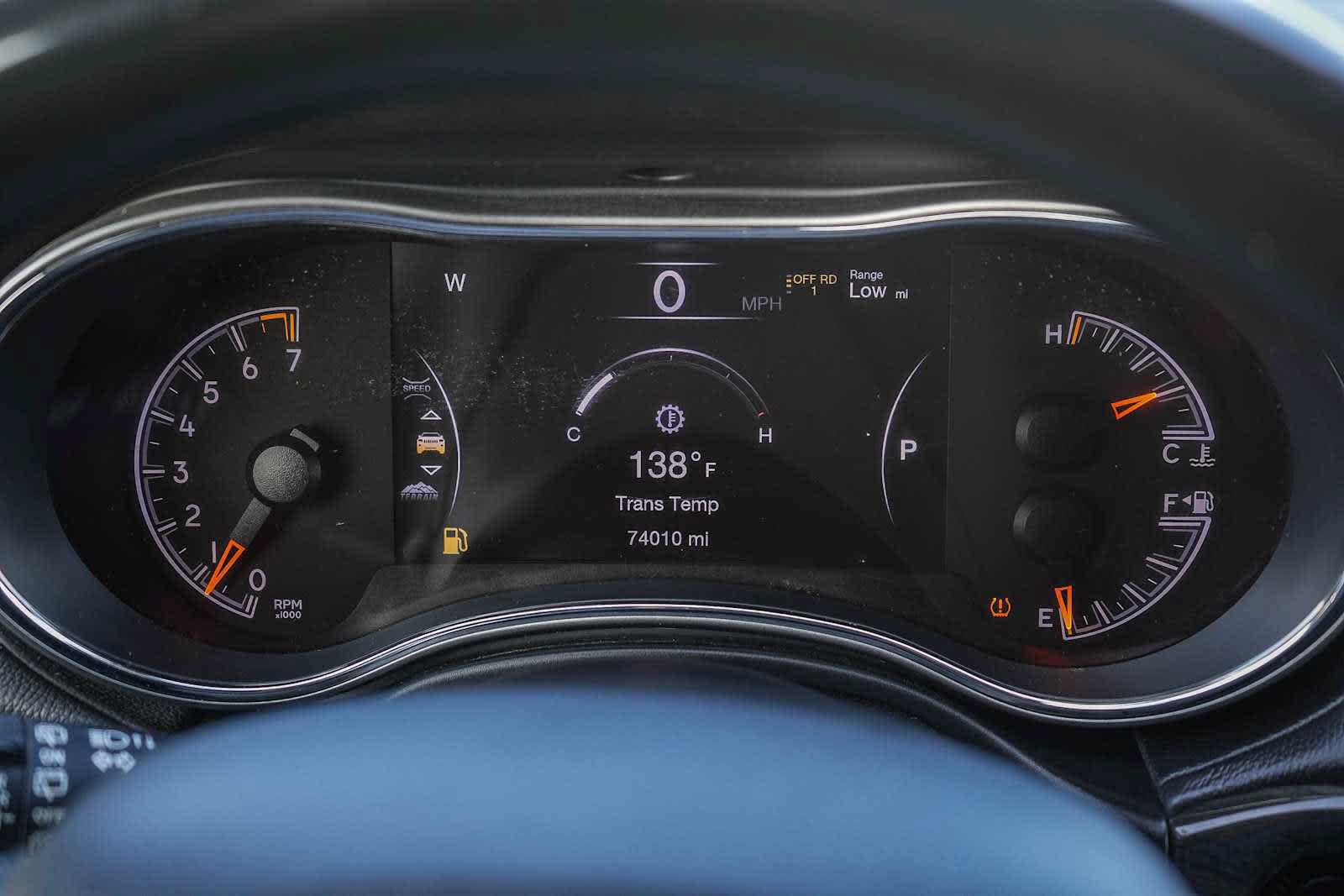 Used 2019 Jeep Grand Cherokee Overland AWD/4WD image 22