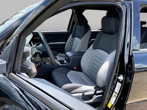 Used 2025 Toyota Tacoma TRD Sport RWD image 8