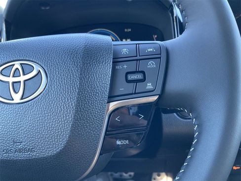 New 2026 Toyota Camry SE image 14