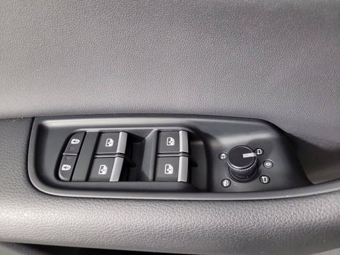 Used 2019 Audi Q8 Premium w/ Convenience Package AWD/4WD image 25