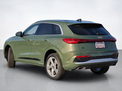 New 2025 Audi Q5 Premium Plus AWD/4WD image 4