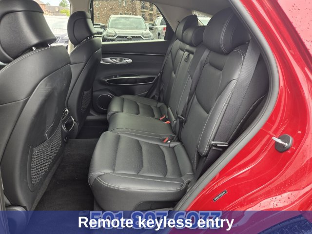 Used 2025 Genesis GV70 2.5T AWD/4WD image 13
