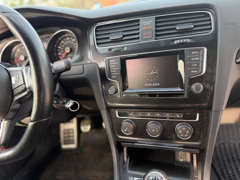 Used 2015 Volkswagen GTI S image 19