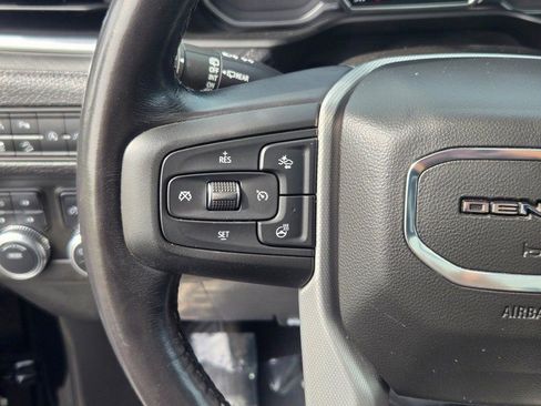 Used 2021 GMC Yukon Denali w/ Denali Premium Package AWD/4WD image 36