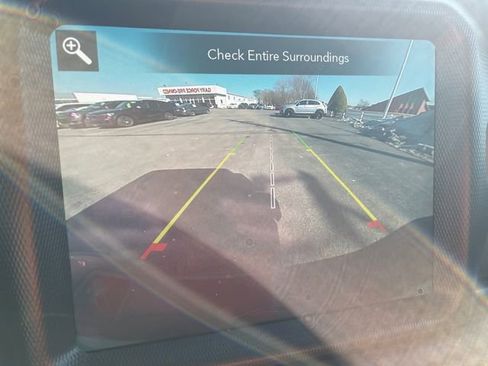 Used 2022 Jeep Gladiator Willys image 13