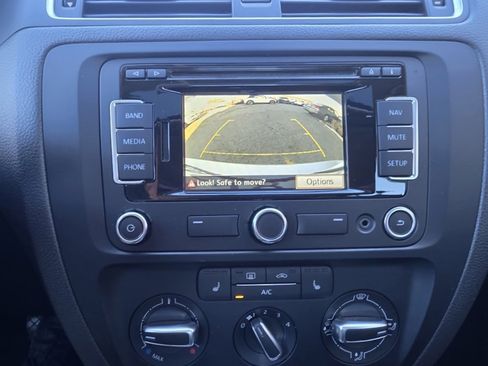 Used 2014 Volkswagen Jetta SEL image 22