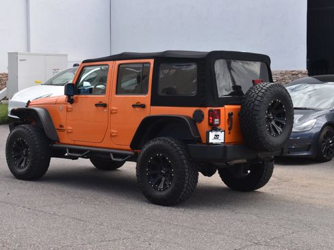 Used 2013 Jeep Wrangler Unlimited Sport AWD/4WD image 5