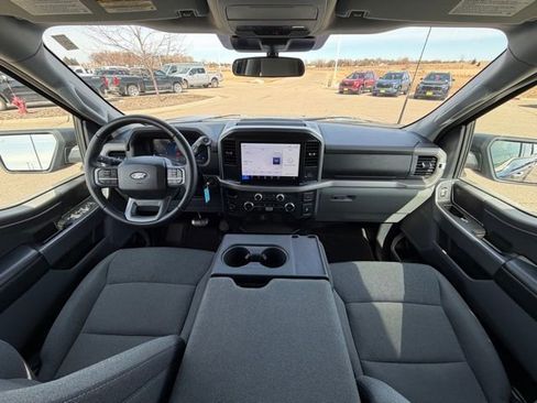 Used 2025 Ford F150 XLT w/ Equipment Group 301A Standard image 27