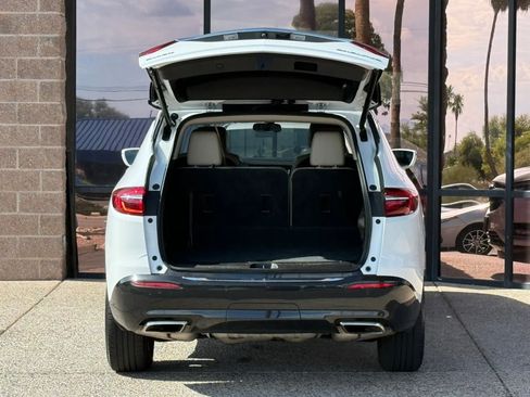 Used 2018 Buick Enclave Essence FWD image 30