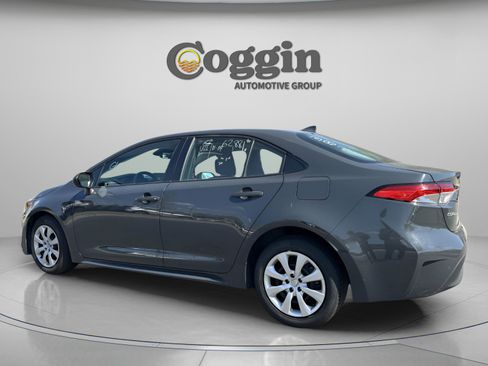 Used 2023 Toyota Corolla LE image 4