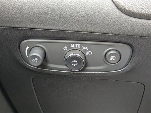 Used 2022 Buick Encore GX Preferred image 25