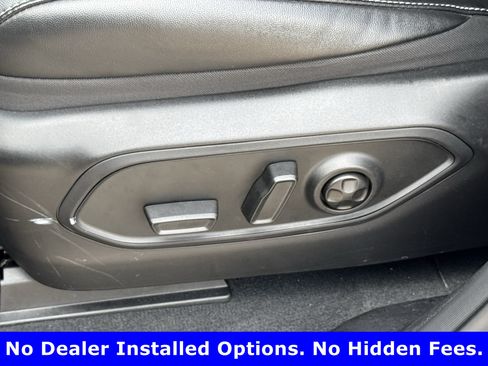 Used 2025 Jeep Grand Cherokee L Limited w/ Black Appearance Package RWD image 24
