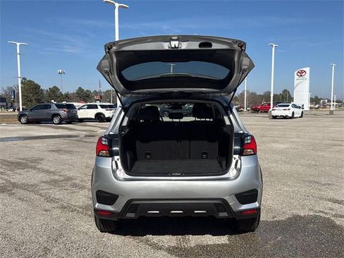 Used 2024 Mitsubishi Outlander Sport 2.0 SE Rear Camera & Heated Se image 25