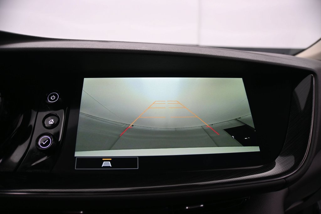 Used 2023 Buick Envision Essence AWD/4WD image 26