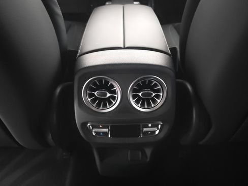 Used 2025 Mercedes-Benz G 550 image 29