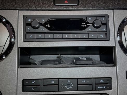New 2026 Ford F650 2WD Regular Cab Super Duty image 10