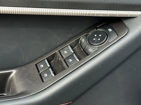 New 2026 Ford Explorer ST-Line w/ ST-Line Street Pack image 12