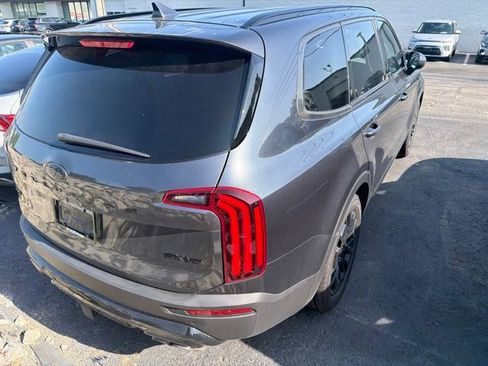 Used 2021 Kia Telluride EX w/ EX Premium Package AWD/4WD image 4